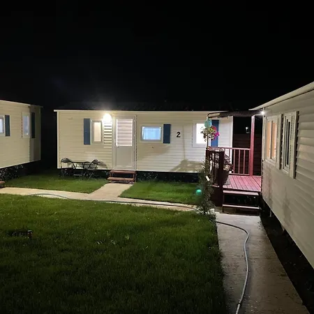 Campsite Casa Mobila 2 *
