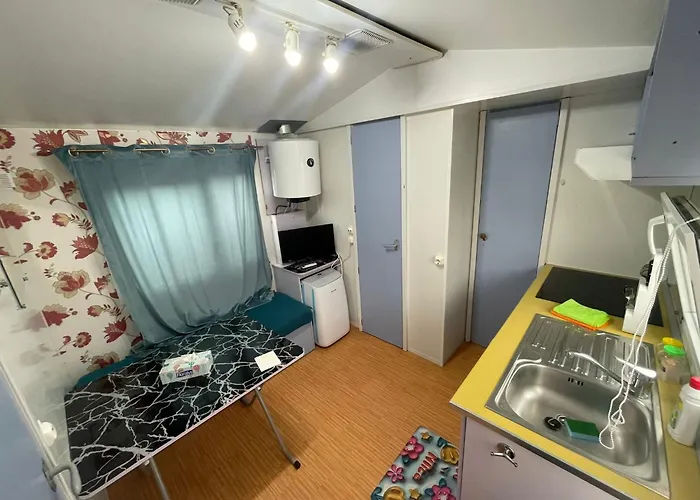 Kemping Casa Mobila 2 *